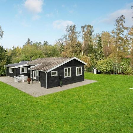 Beautiful Home In Askeby With Kitchen Esterno foto